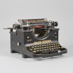 529326 Typewriter